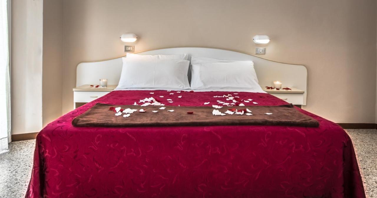 קאטוליקה Hotel London מראה חיצוני תמונה