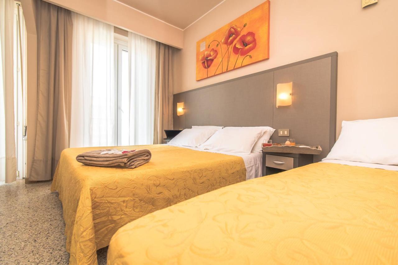 קאטוליקה Hotel London מראה חיצוני תמונה