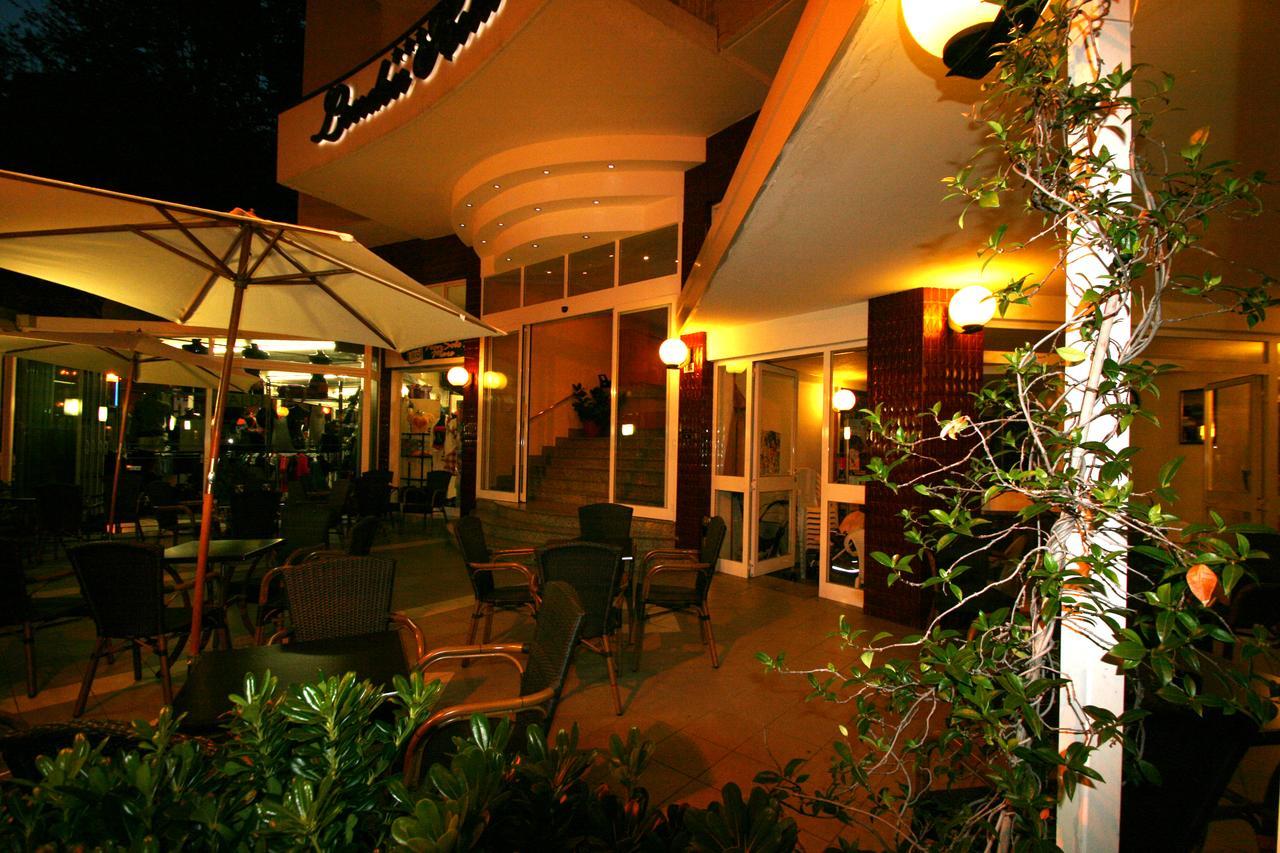 קאטוליקה Hotel London מראה חיצוני תמונה