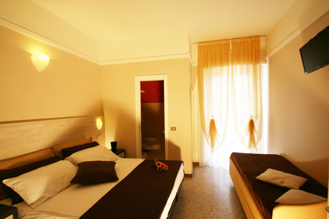 קאטוליקה Hotel London מראה חיצוני תמונה