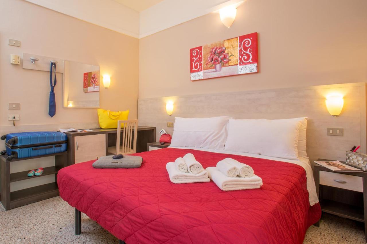 קאטוליקה Hotel London מראה חיצוני תמונה